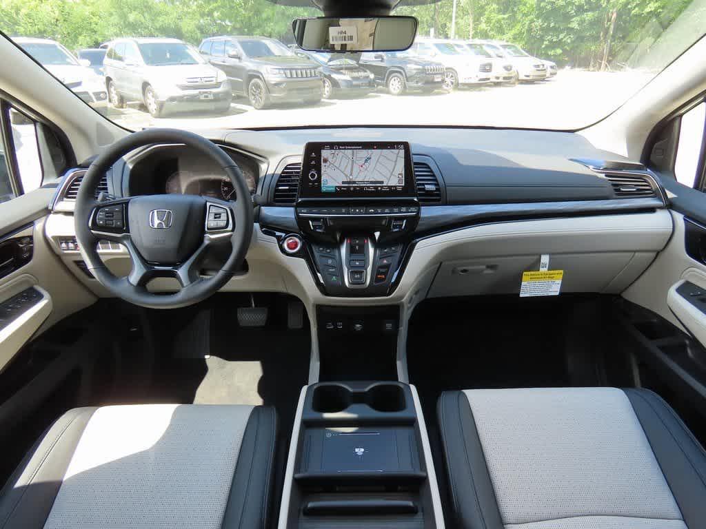 new 2026 Honda Odyssey car, priced at $54,335