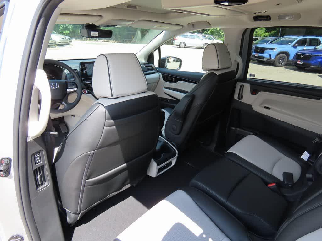 new 2026 Honda Odyssey car, priced at $54,335