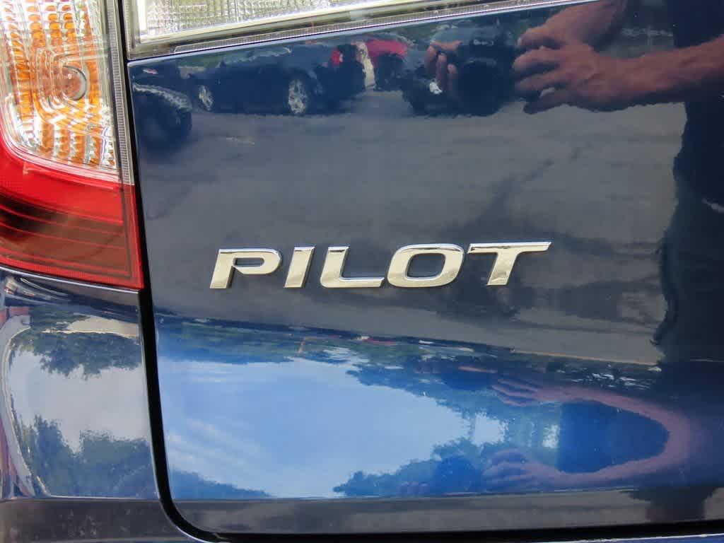 used 2022 Honda Pilot car, priced at $28,995