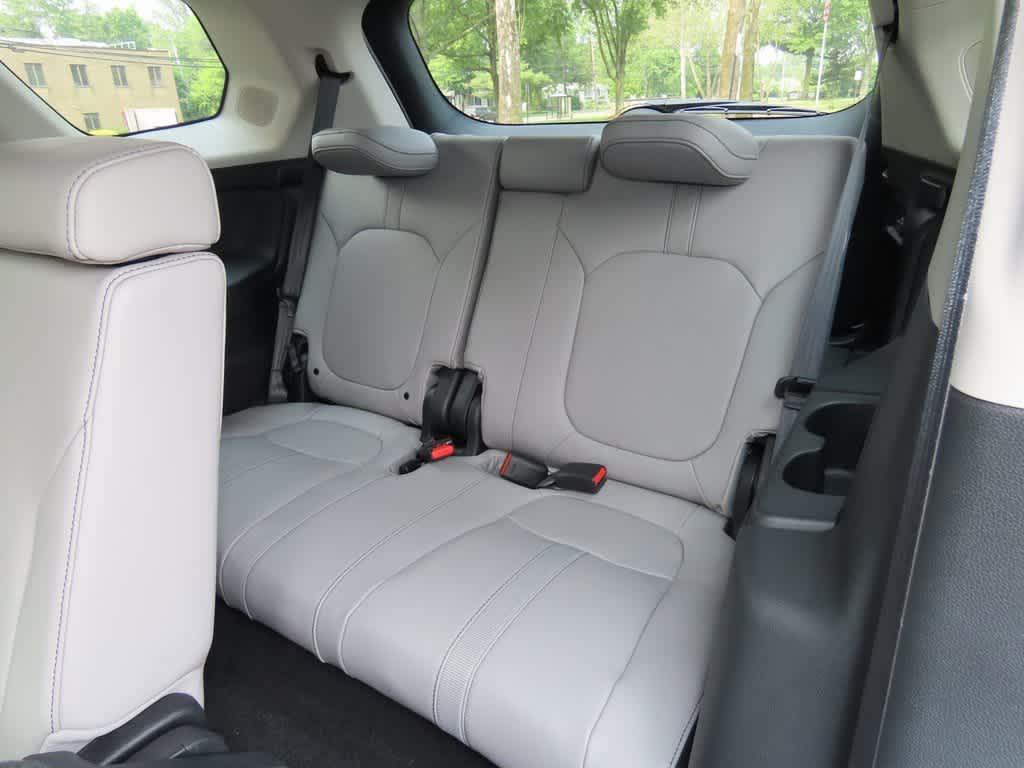 new 2025 Honda Pilot car, priced at $53,270