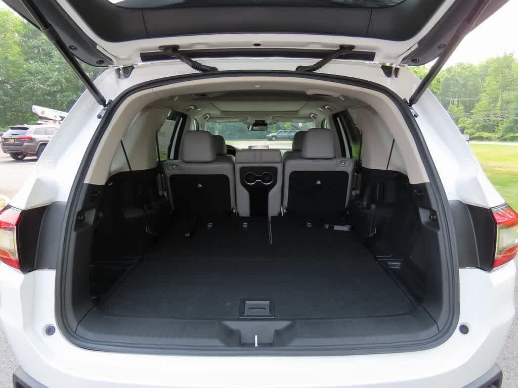 new 2025 Honda Pilot car, priced at $53,270