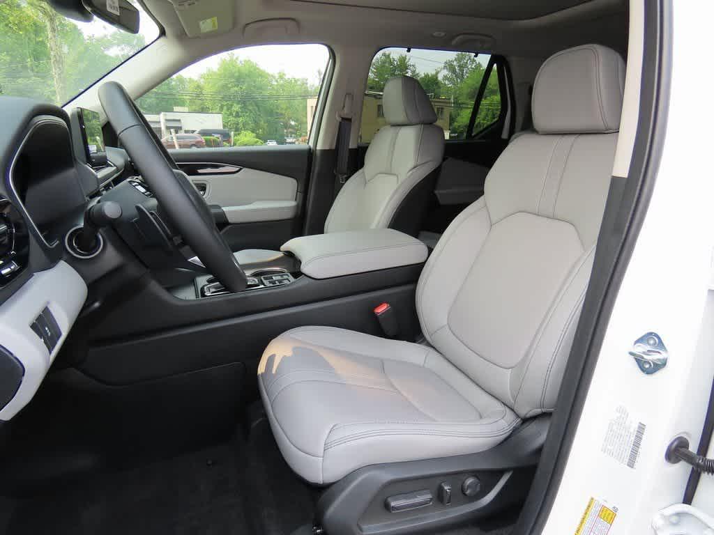 new 2025 Honda Pilot car, priced at $53,270