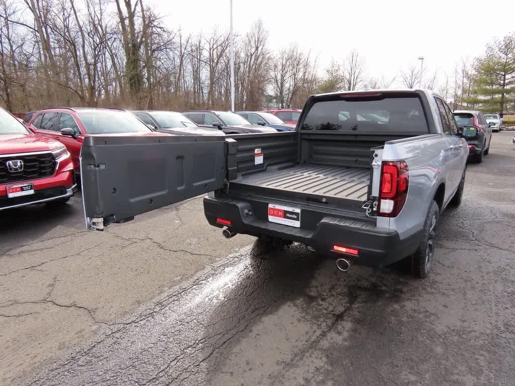 new 2025 Honda Ridgeline car