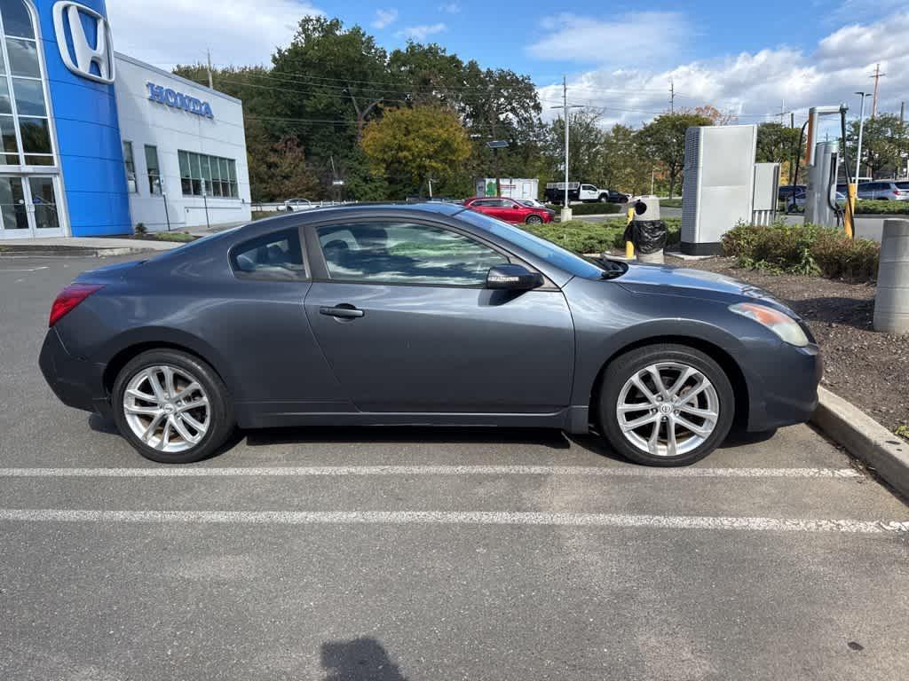 used 2009 Nissan Altima car, priced at $5,495