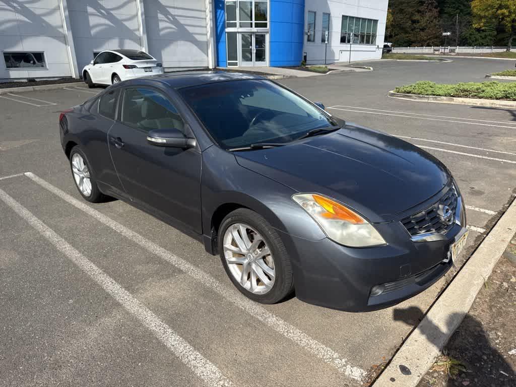 used 2009 Nissan Altima car, priced at $5,495