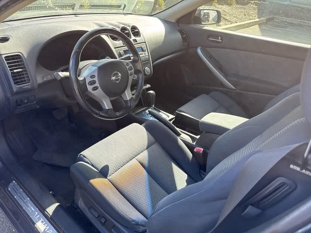 used 2009 Nissan Altima car, priced at $5,495