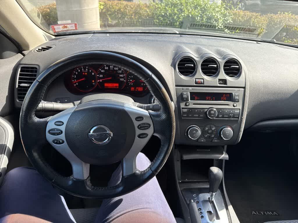 used 2009 Nissan Altima car, priced at $5,495