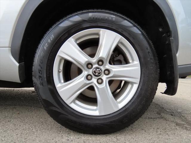 used 2022 Toyota Highlander car, priced at $30,995