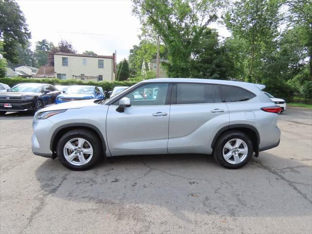 used 2022 Toyota Highlander car, priced at $30,995