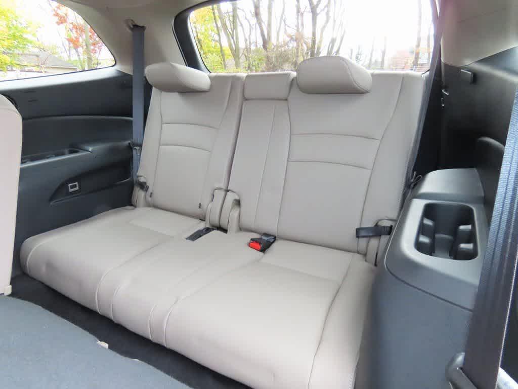 used 2022 Honda Pilot car, priced at $28,595