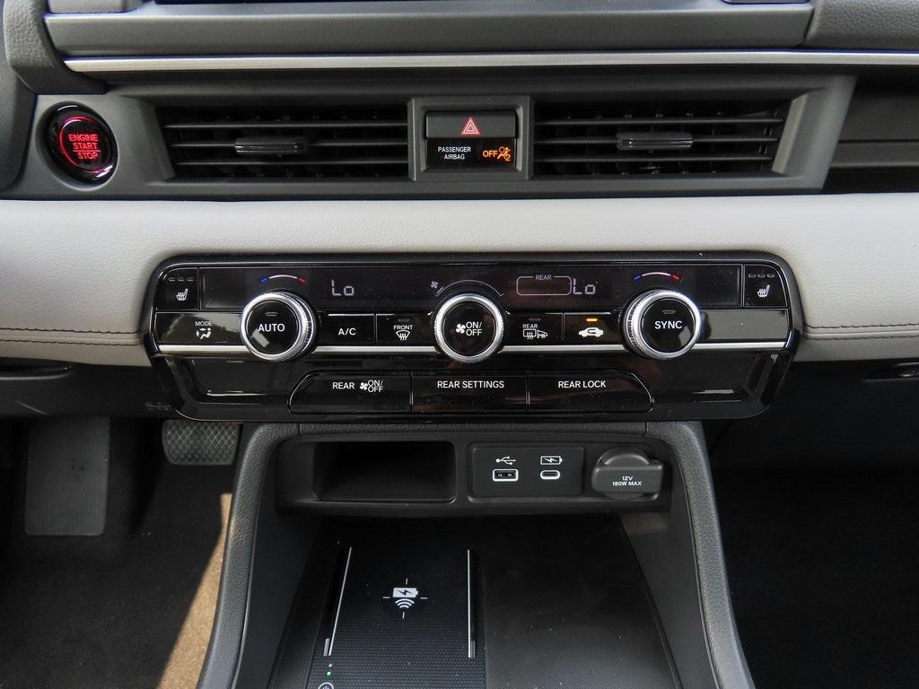 new 2025 Honda Pilot car, priced at $52,770