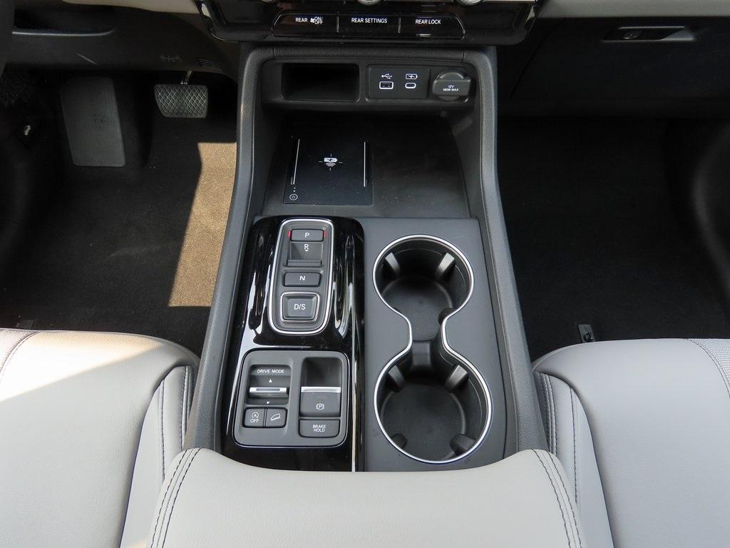 new 2025 Honda Pilot car, priced at $52,770