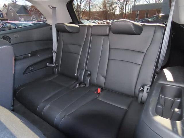 used 2022 Honda Pilot car, priced at $28,995