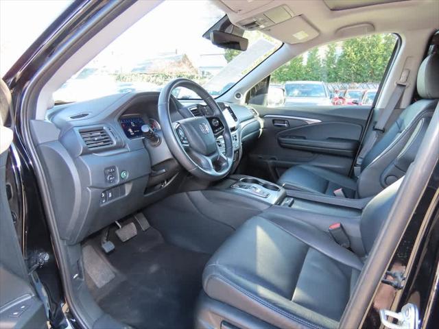 used 2022 Honda Pilot car, priced at $28,995