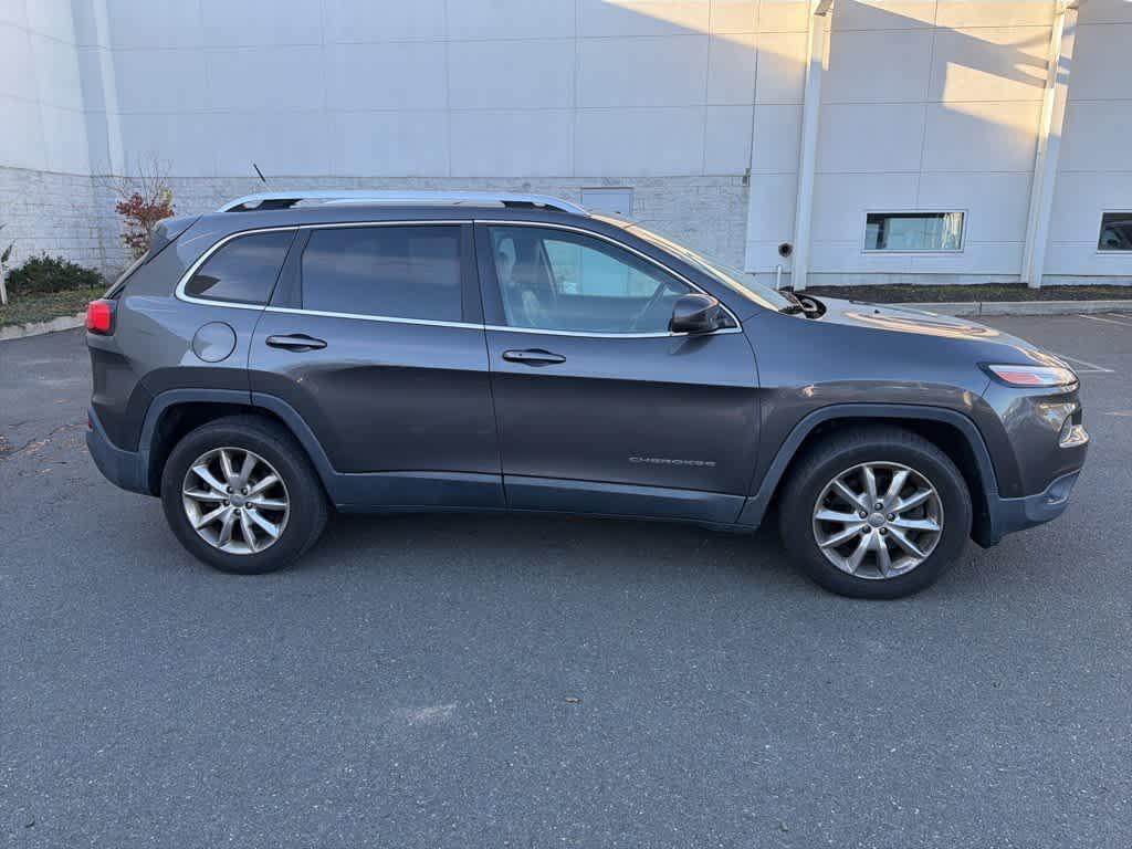 used 2014 Jeep Cherokee car, priced at $9,995