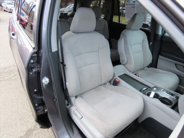 used 2021 Honda Pilot car, priced at $23,995