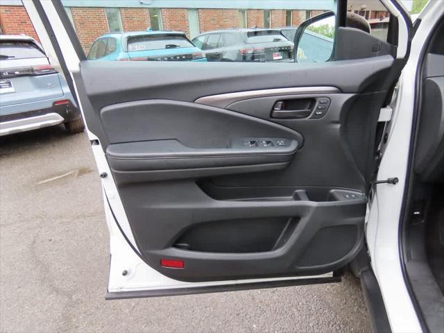 used 2022 Honda Passport car, priced at $26,695