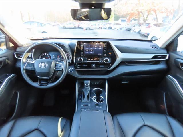 used 2021 Toyota Highlander car, priced at $22,995