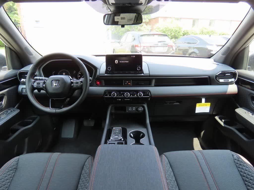 new 2025 Honda Pilot car, priced at $43,795