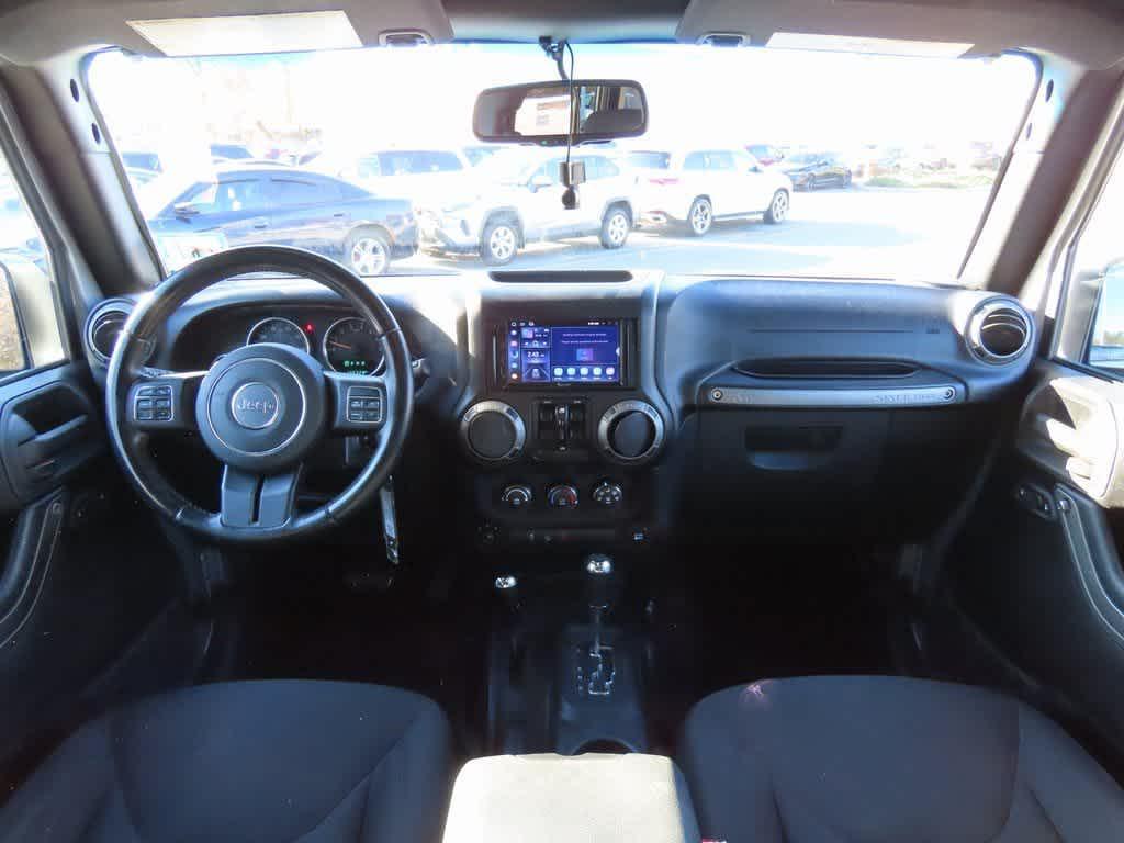 used 2015 Jeep Wrangler Unlimited car, priced at $11,495