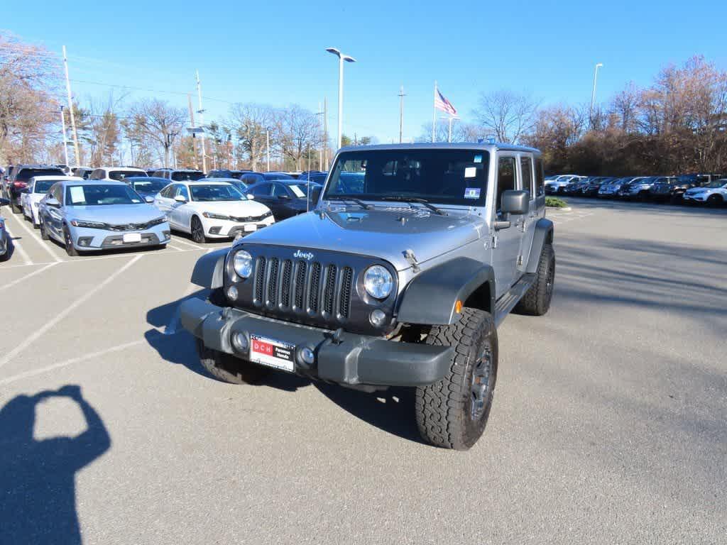 used 2015 Jeep Wrangler Unlimited car, priced at $11,495