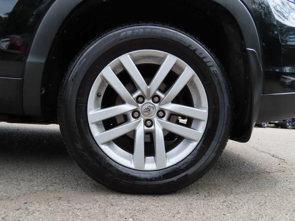 used 2015 Toyota Highlander car, priced at $18,595