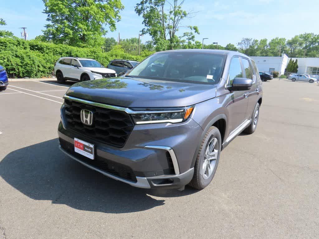new 2025 Honda Pilot car, priced at $47,095