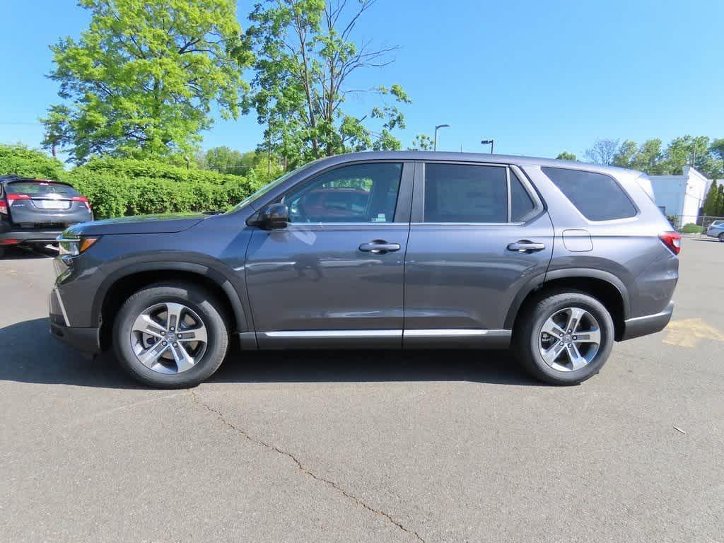 new 2025 Honda Pilot car, priced at $47,095