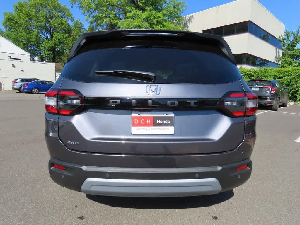 new 2025 Honda Pilot car, priced at $47,095