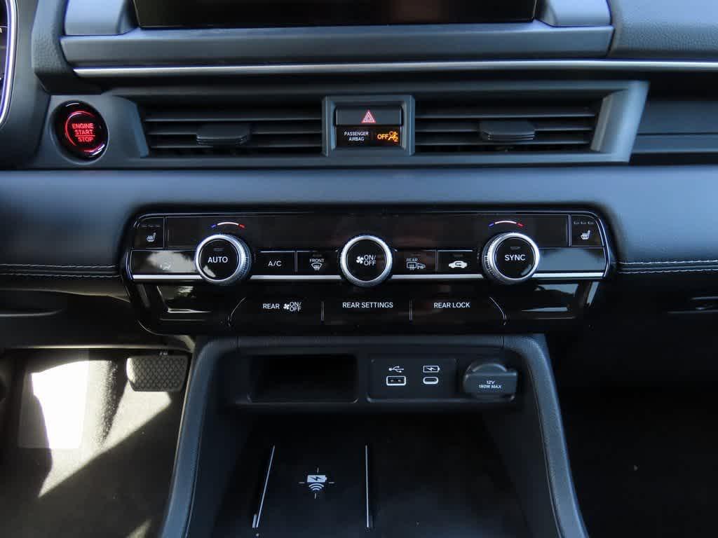 new 2025 Honda Pilot car, priced at $47,095