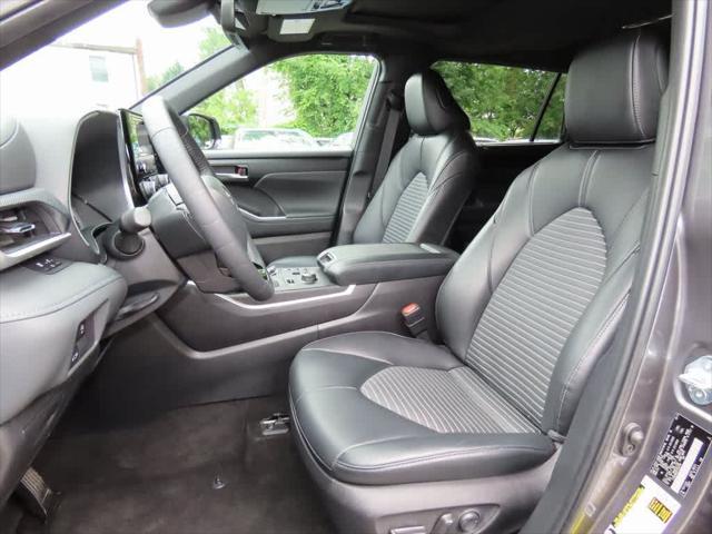 used 2023 Toyota Highlander car, priced at $39,795