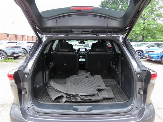 used 2023 Toyota Highlander car, priced at $39,795