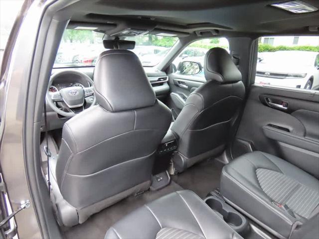 used 2023 Toyota Highlander car, priced at $39,795