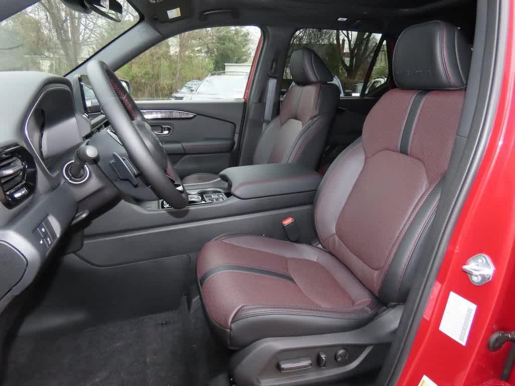 new 2025 Honda Pilot car, priced at $56,530