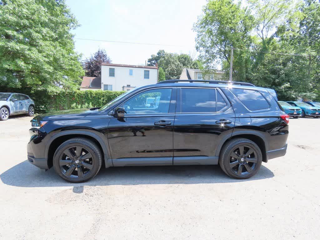 used 2025 Honda Pilot car, priced at $51,495