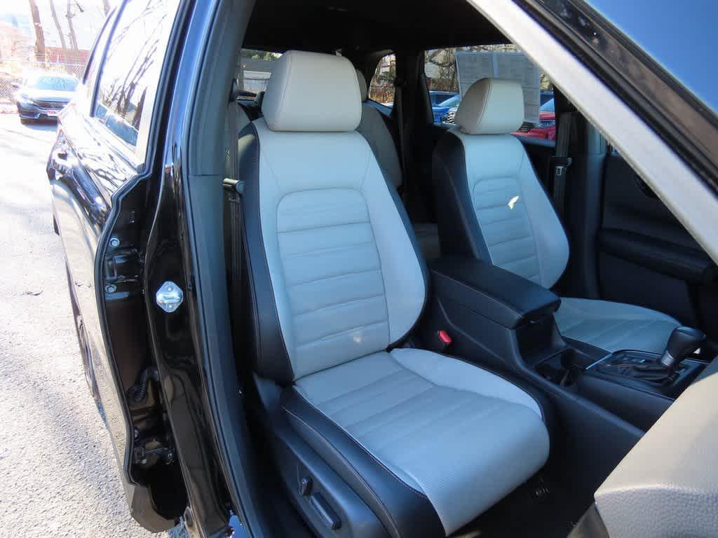 used 2025 Honda CR-V Hybrid car, priced at $37,995