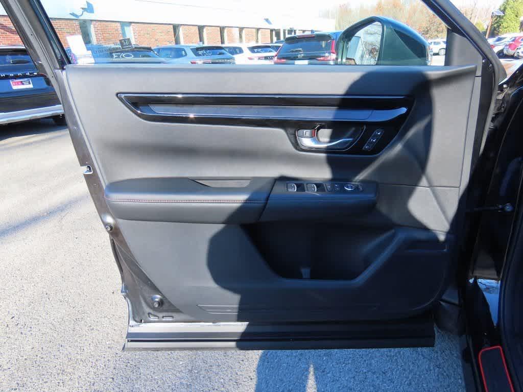 used 2025 Honda CR-V Hybrid car, priced at $37,995