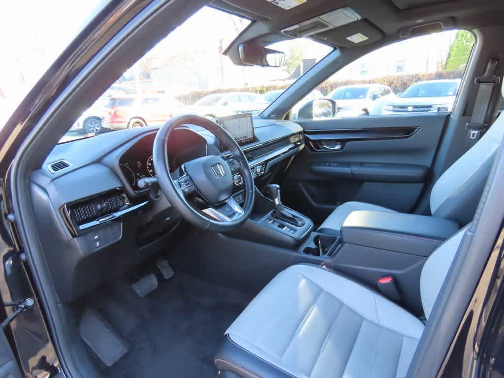 used 2025 Honda CR-V Hybrid car, priced at $37,995
