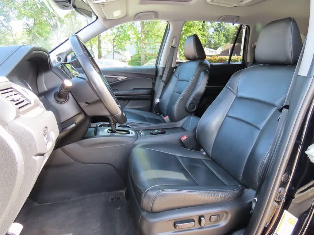 used 2020 Honda Pilot car, priced at $15,495