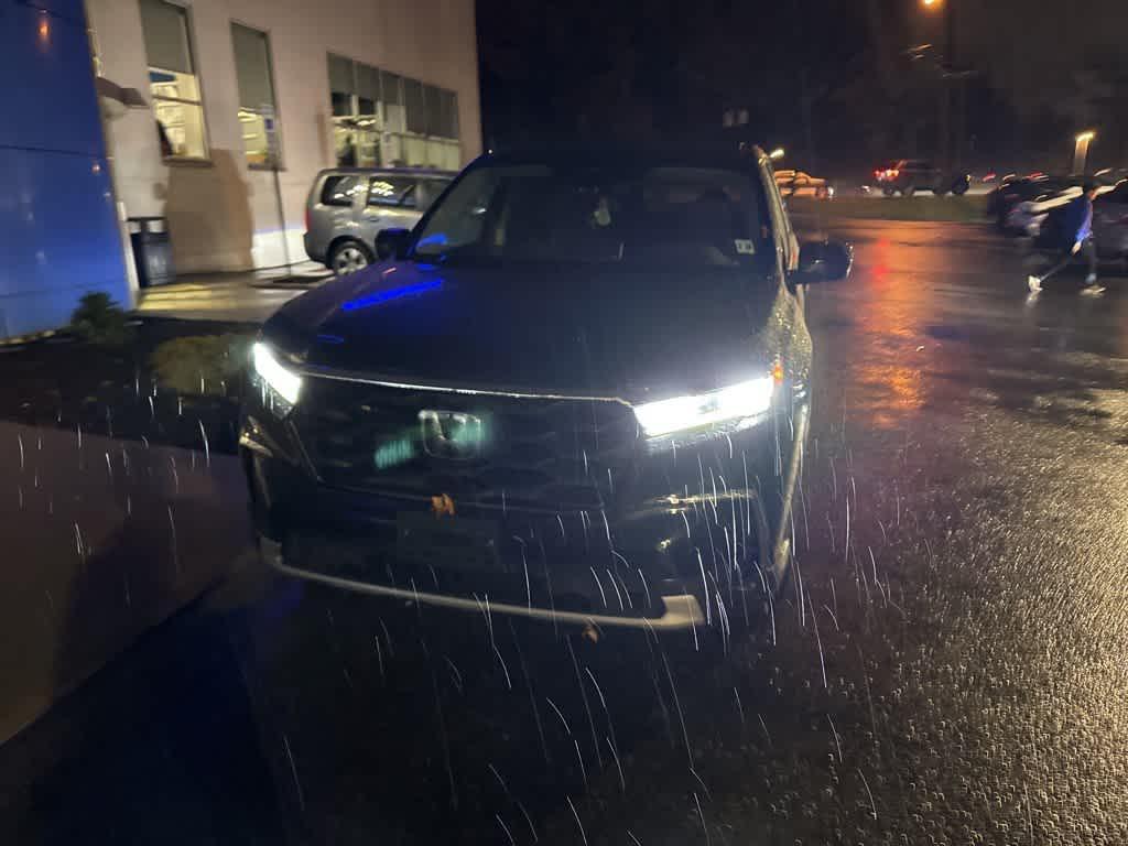 used 2023 Honda Pilot car, priced at $36,995