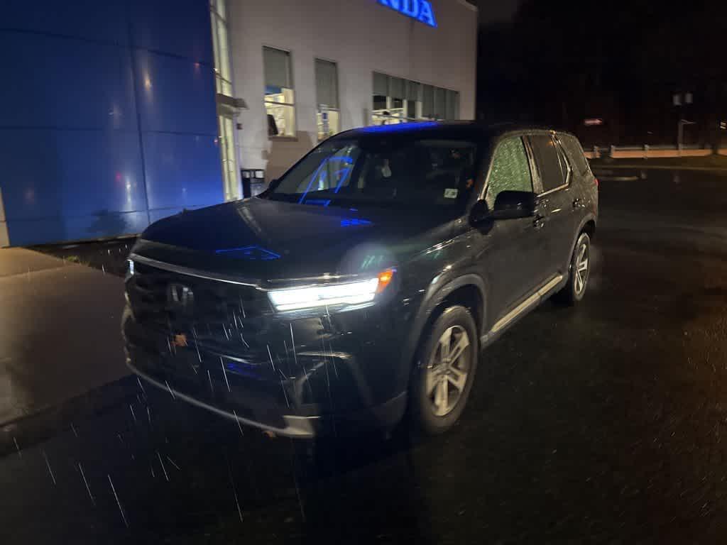 used 2023 Honda Pilot car, priced at $36,995