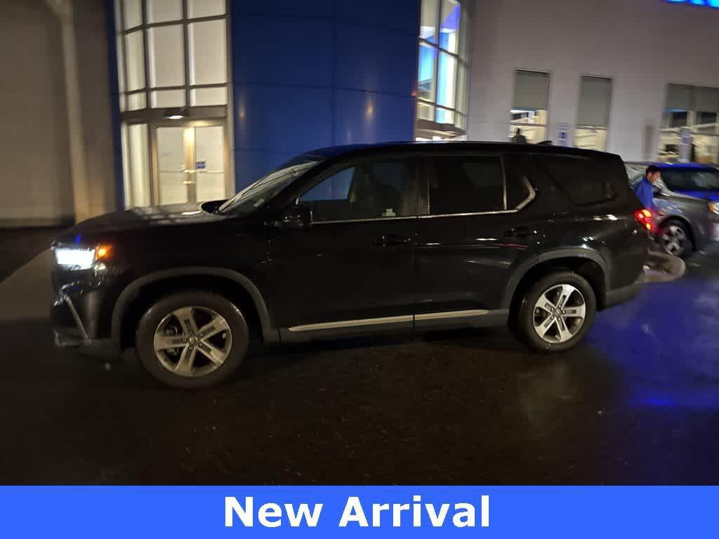 used 2023 Honda Pilot car, priced at $36,995