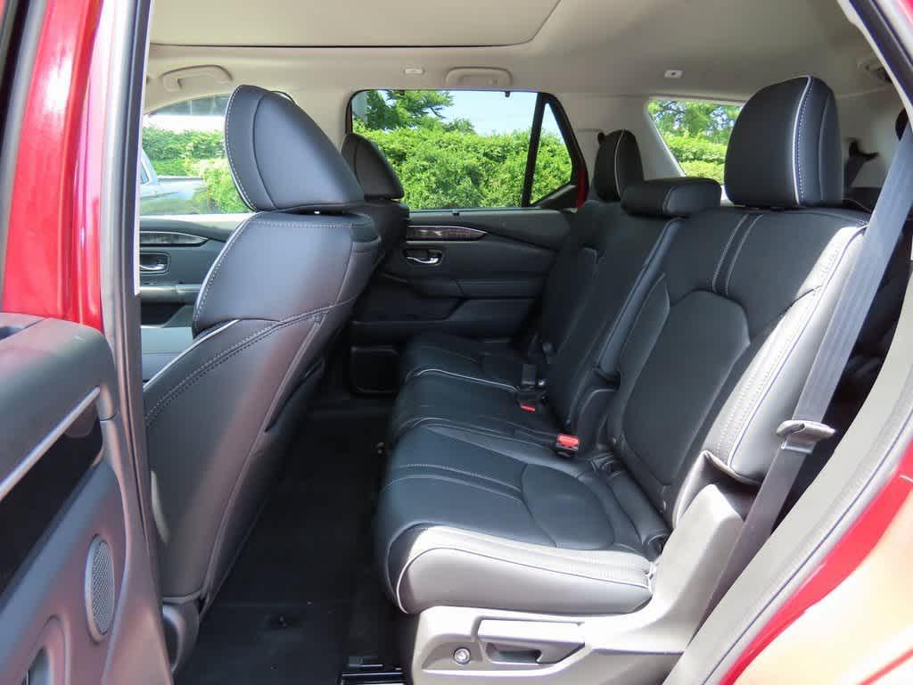 new 2025 Honda Pilot car, priced at $55,030