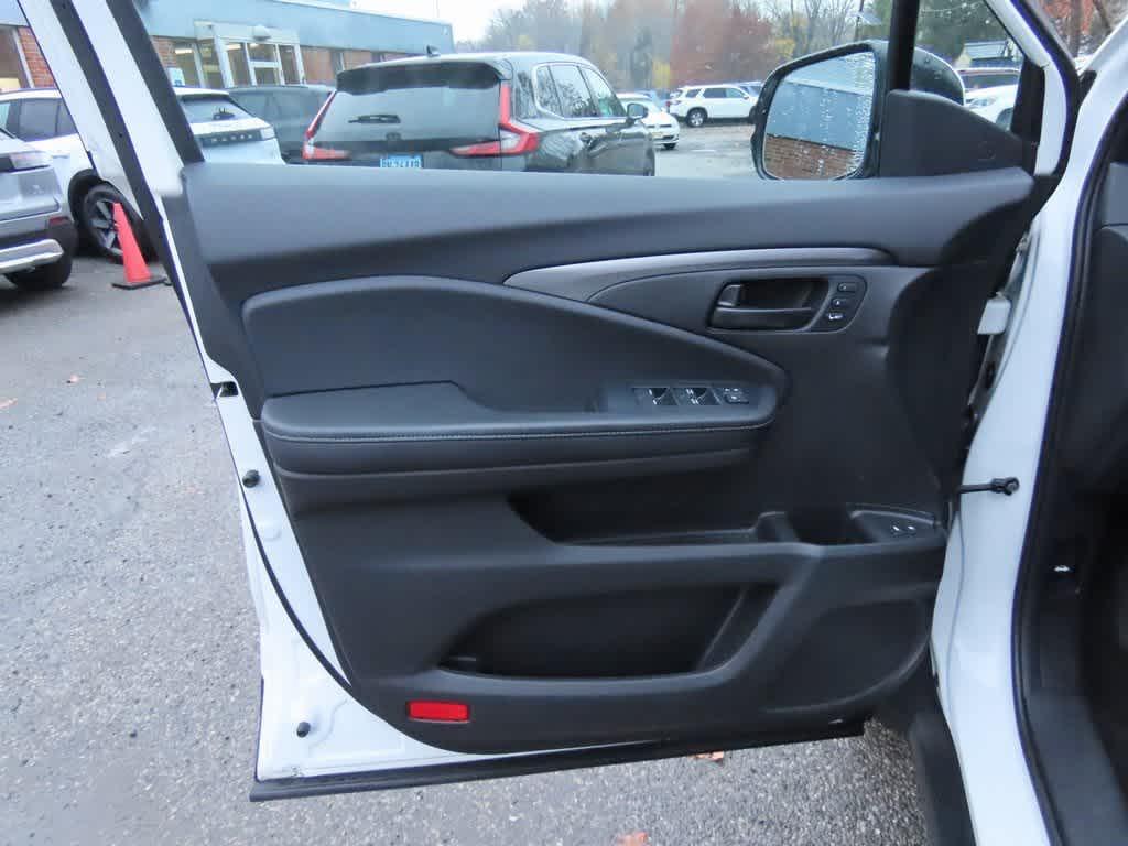 used 2022 Honda Passport car, priced at $30,495