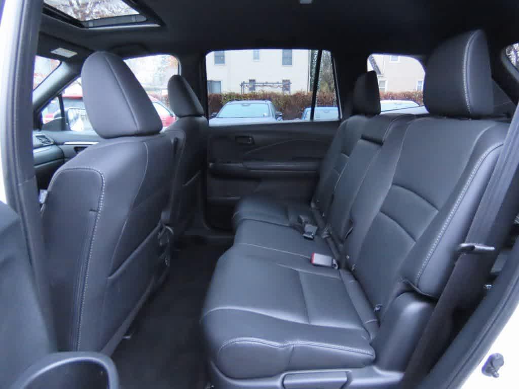 used 2022 Honda Passport car, priced at $30,495