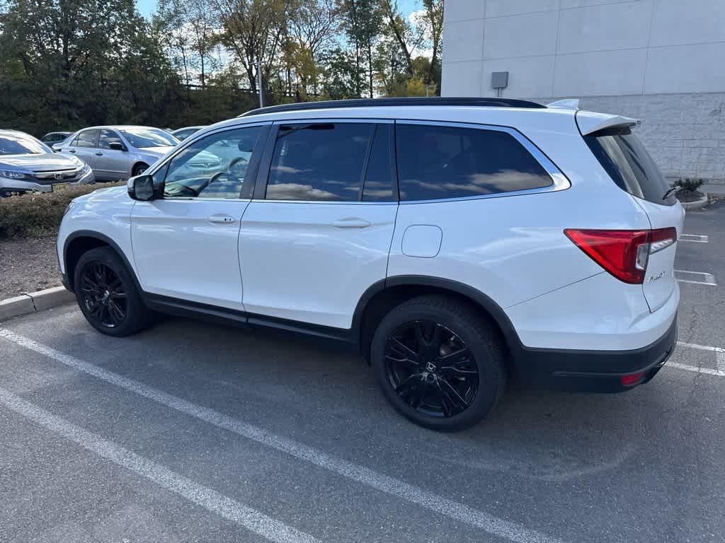 used 2022 Honda Pilot car, priced at $30,000