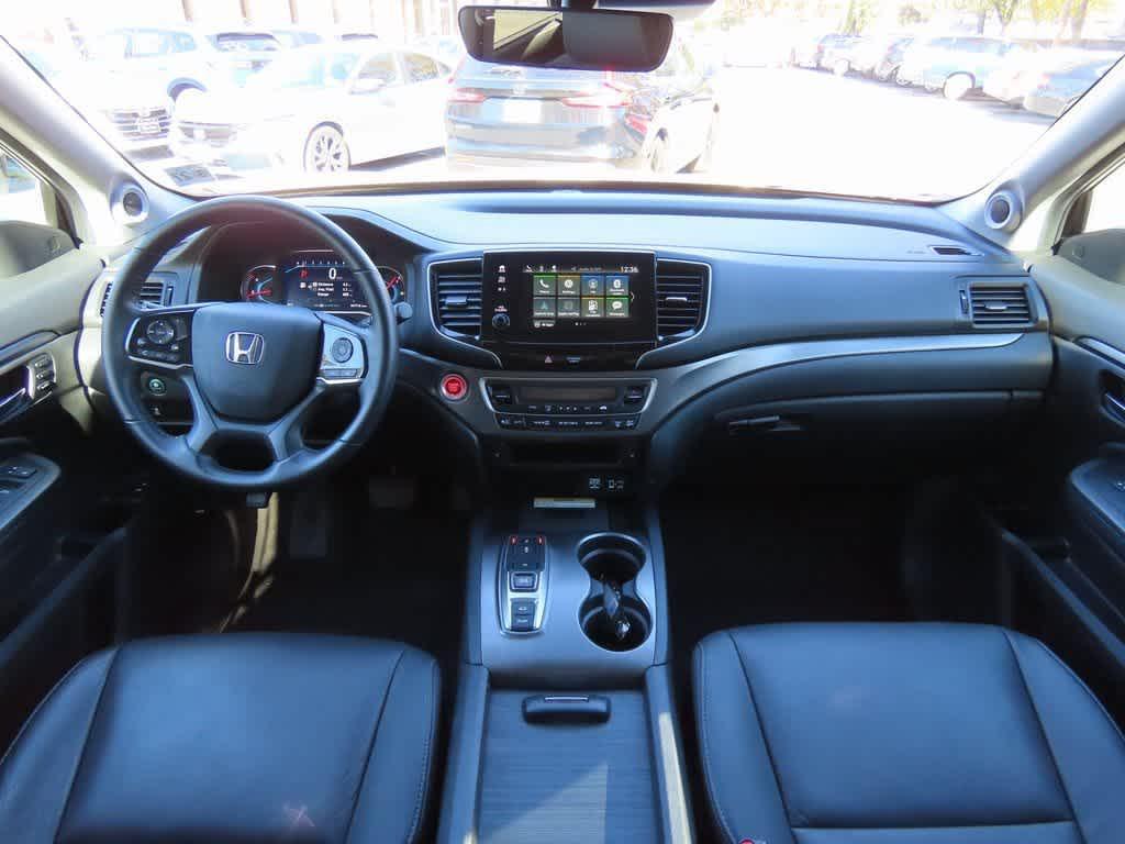 used 2022 Honda Pilot car, priced at $28,995