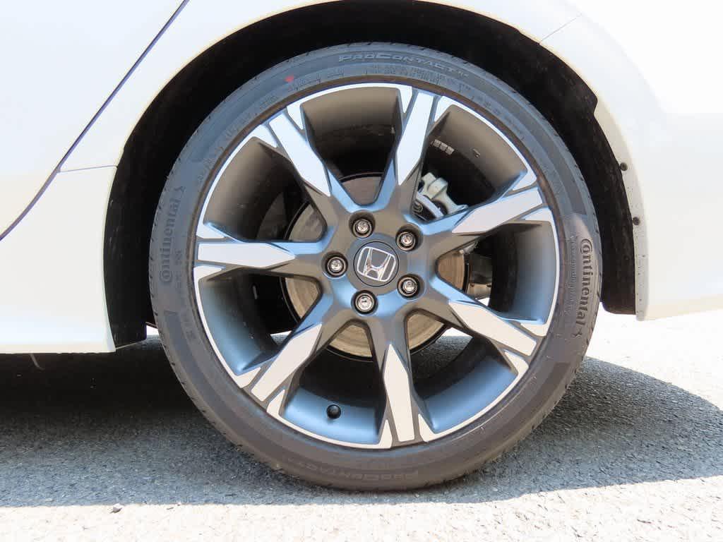 new 2026 Honda Civic Hybrid car, priced at $33,945