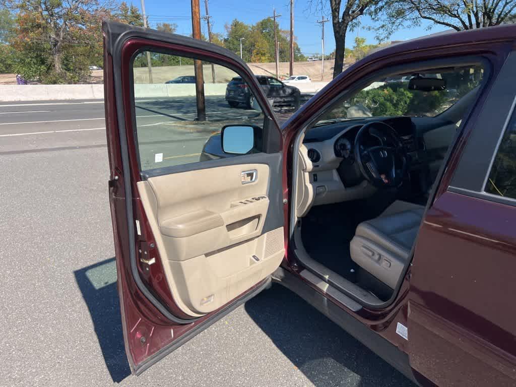 used 2013 Honda Pilot car, priced at $11,495