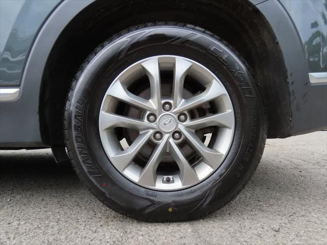 used 2020 Hyundai Santa Fe car, priced at $14,995